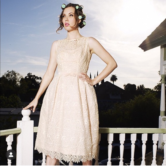 50’s Prom Dreams 👄 - Picture 1 of 11